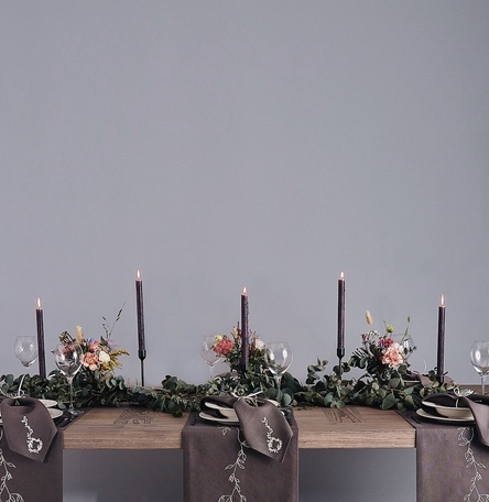 Wild Collection Grey Wreath Linen Table Runner