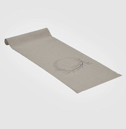 Wild Collection Natural Wreath Linen Table Runner