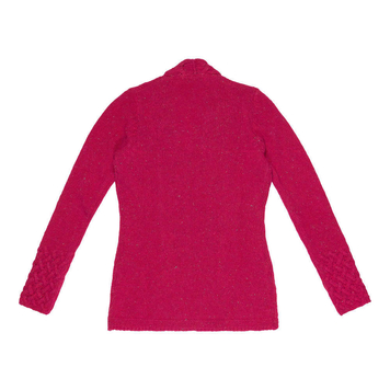 Horseshoe Cable V Neck Bramble Berry