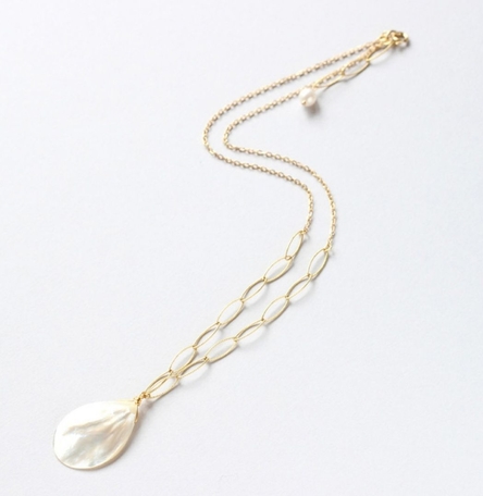 Mother of Pearl Gold Necklace