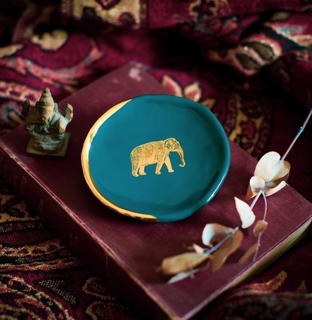 TEAL RING DISH WITH ELEPHANT TEAL RING DISH WITH ELEPHANT
