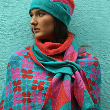 Triangular Patterned Pull Through Scarf