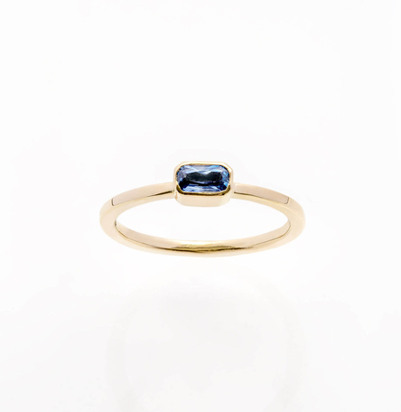 Rectangular Blue Sapphire ring Rectangular Blue Sapphire ring