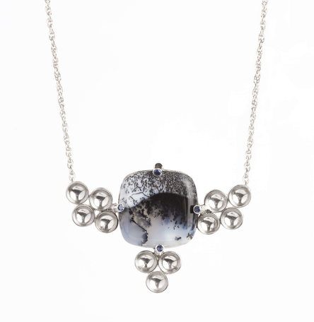 Dendritic agate and blue sapphires necklace Dendritic agate and blue sapphires necklace