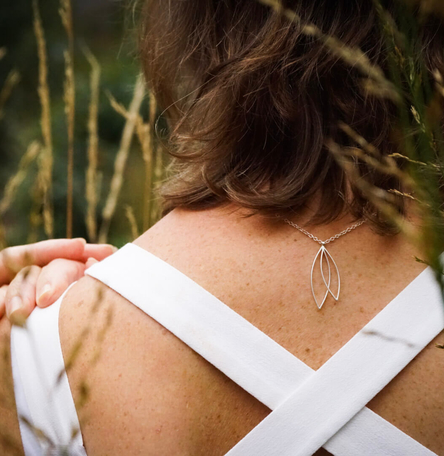 Leaf Line Pendant