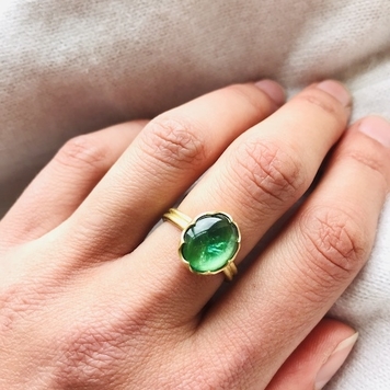 Scalloped Tourmaline Gold Ring