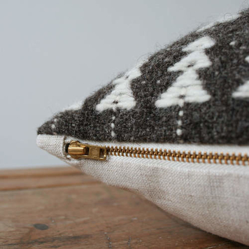 Ely Cushion